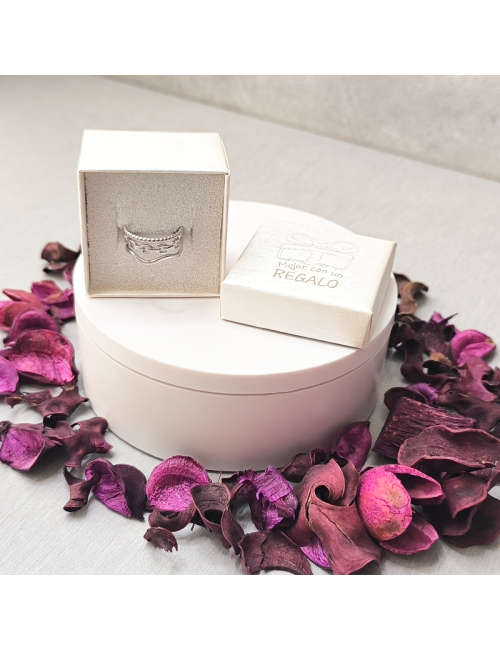 Anillo - Acero Hipoalergenico- Color Plateado - Ondulado