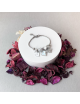 Pulsera  - Acero hipoalergenico - Cordón Metálico Plateado con adornos - Corazones Blancos traslucidos